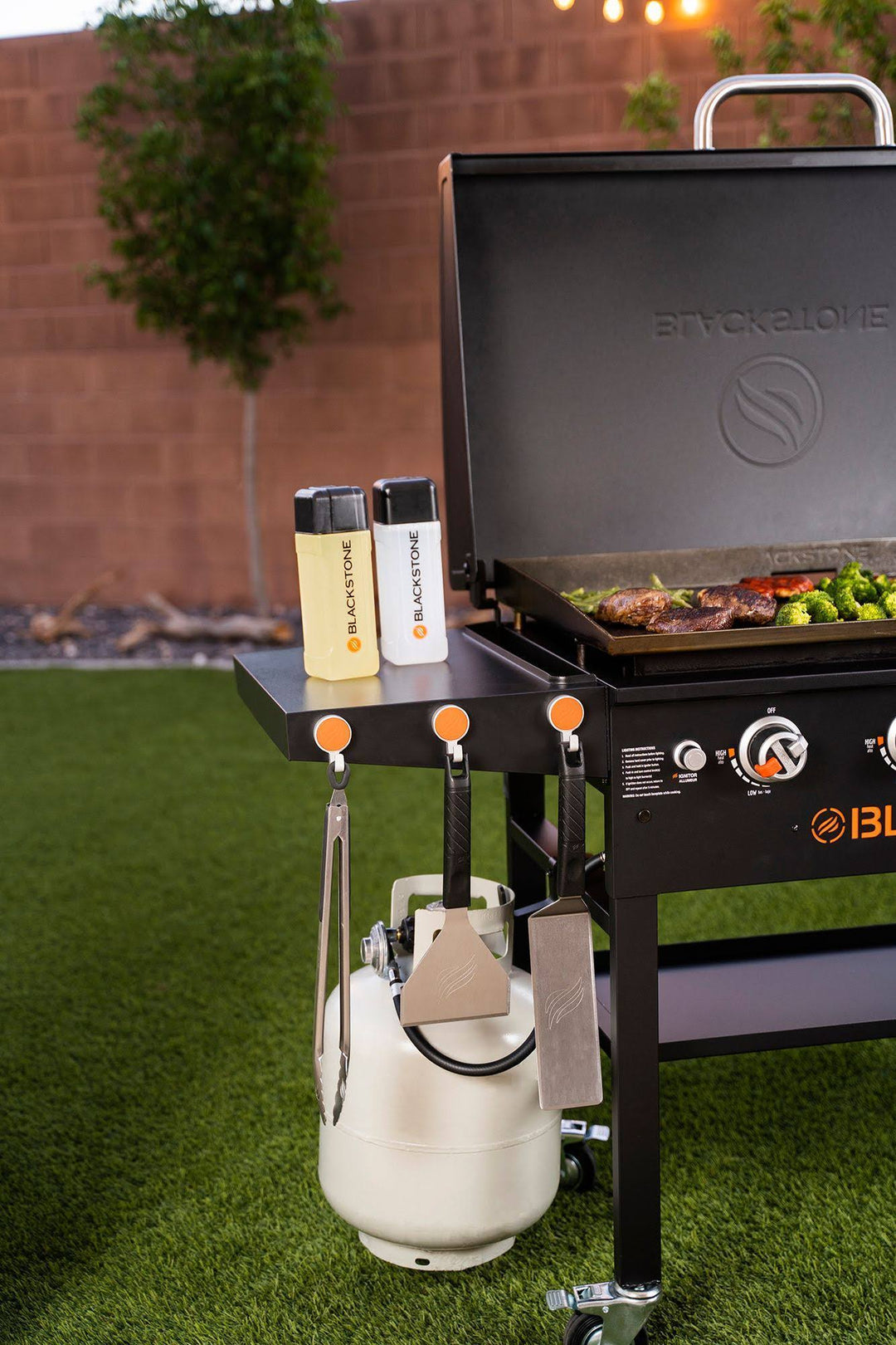 Blackstone Griddle with Hood 36 in